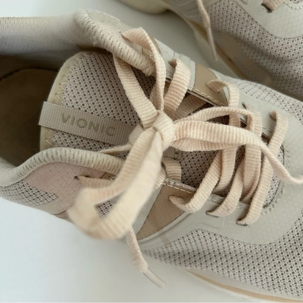 Vionic Mesh Lace-Up Sneakers Leyo Women’s 9 Iridescent Metallic Trainers Cream - Picture 4 of 8